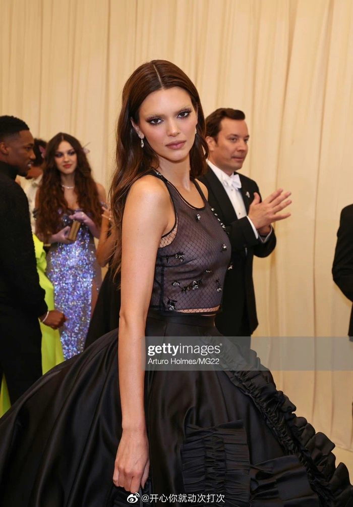 官方网站-2024奥运会撑杆跳高运动员的丁丁撞杆